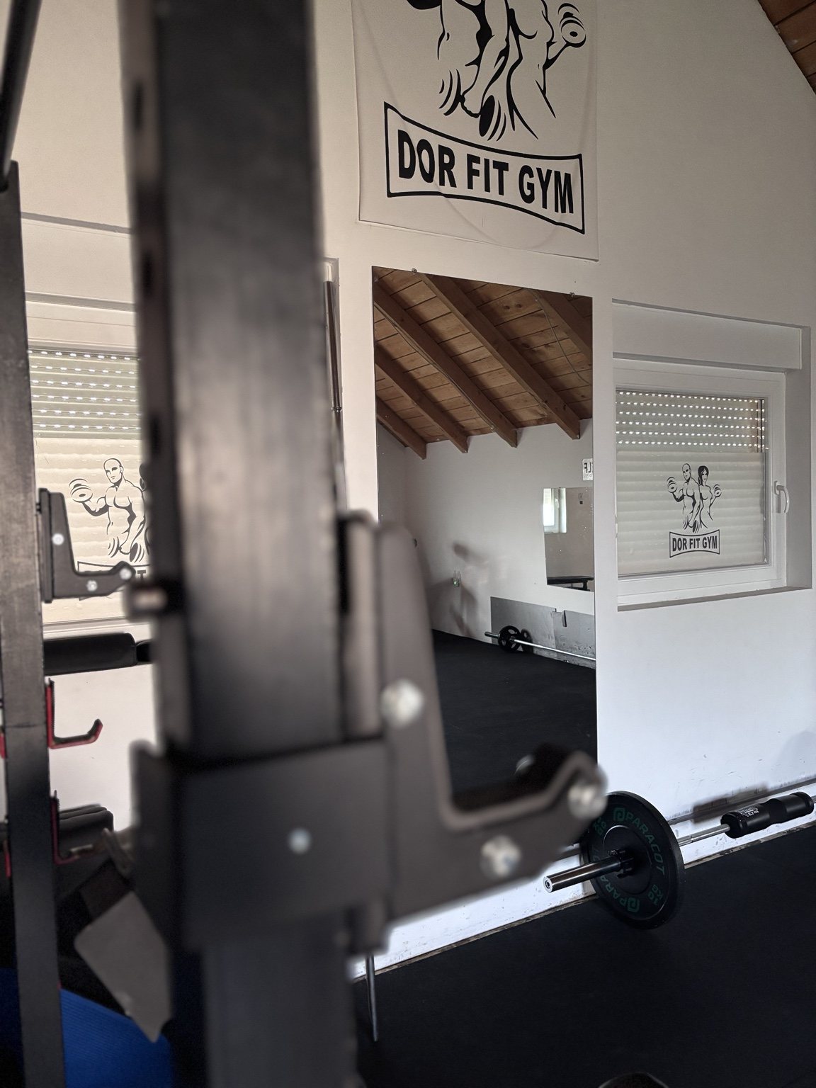 DOR FIT logo u prostoru
