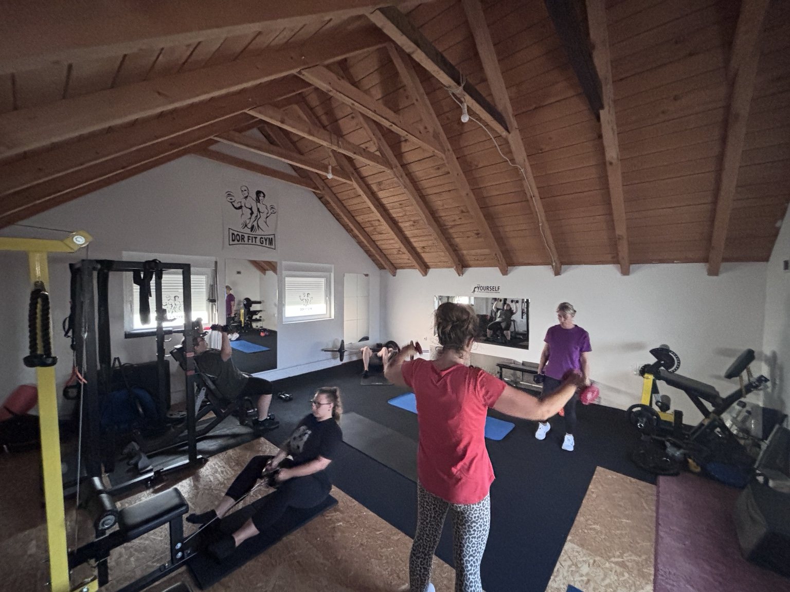 Grupni trening u DOR FIT-u